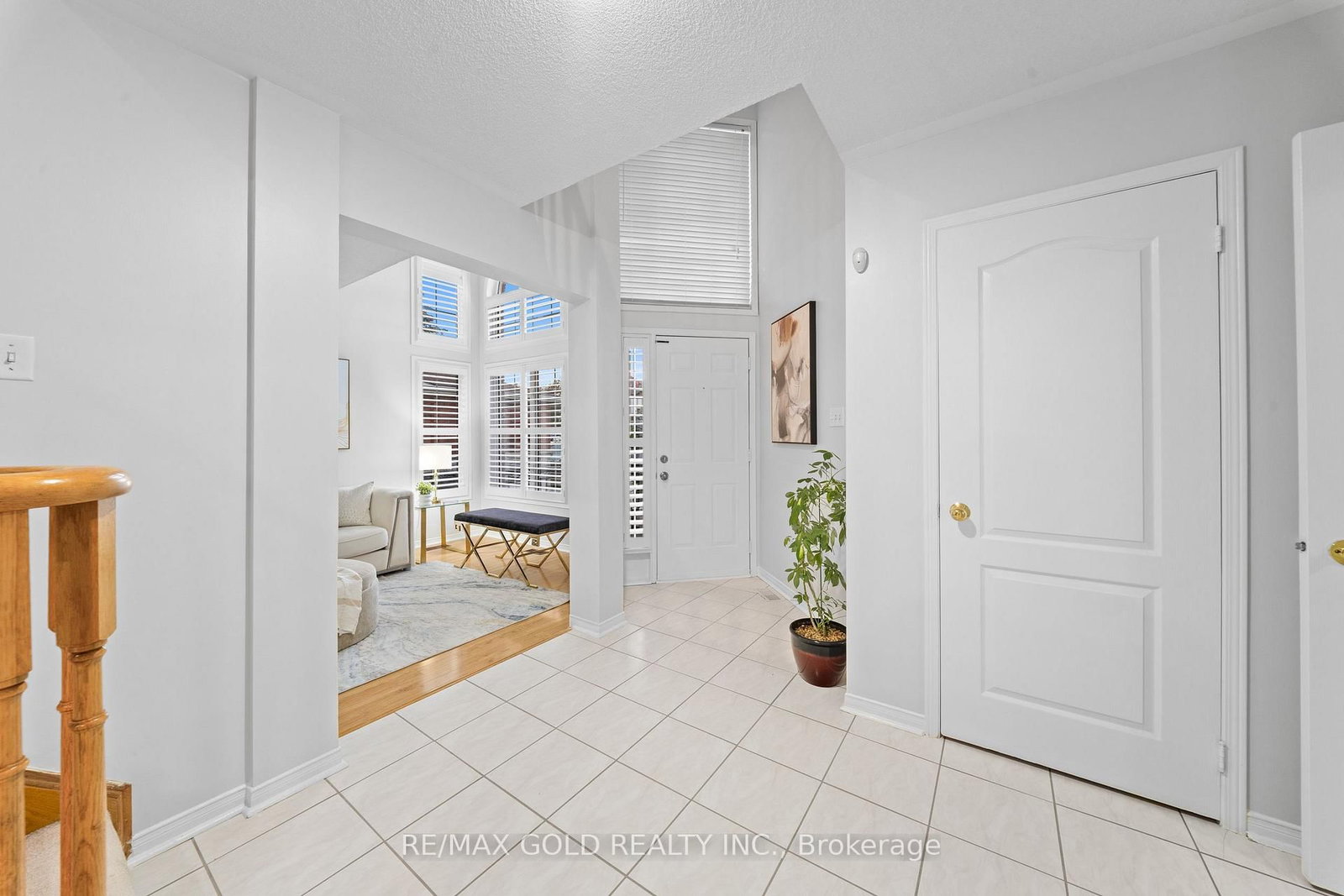 9 Squirreltail Way • Brampton, ON photo 5