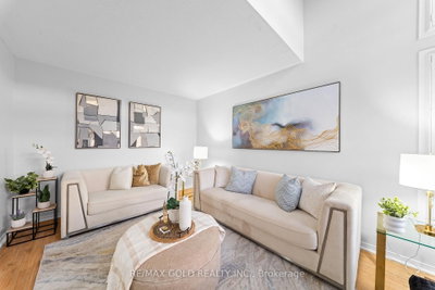 9 Squirreltail Way • Brampton, ON photo 8