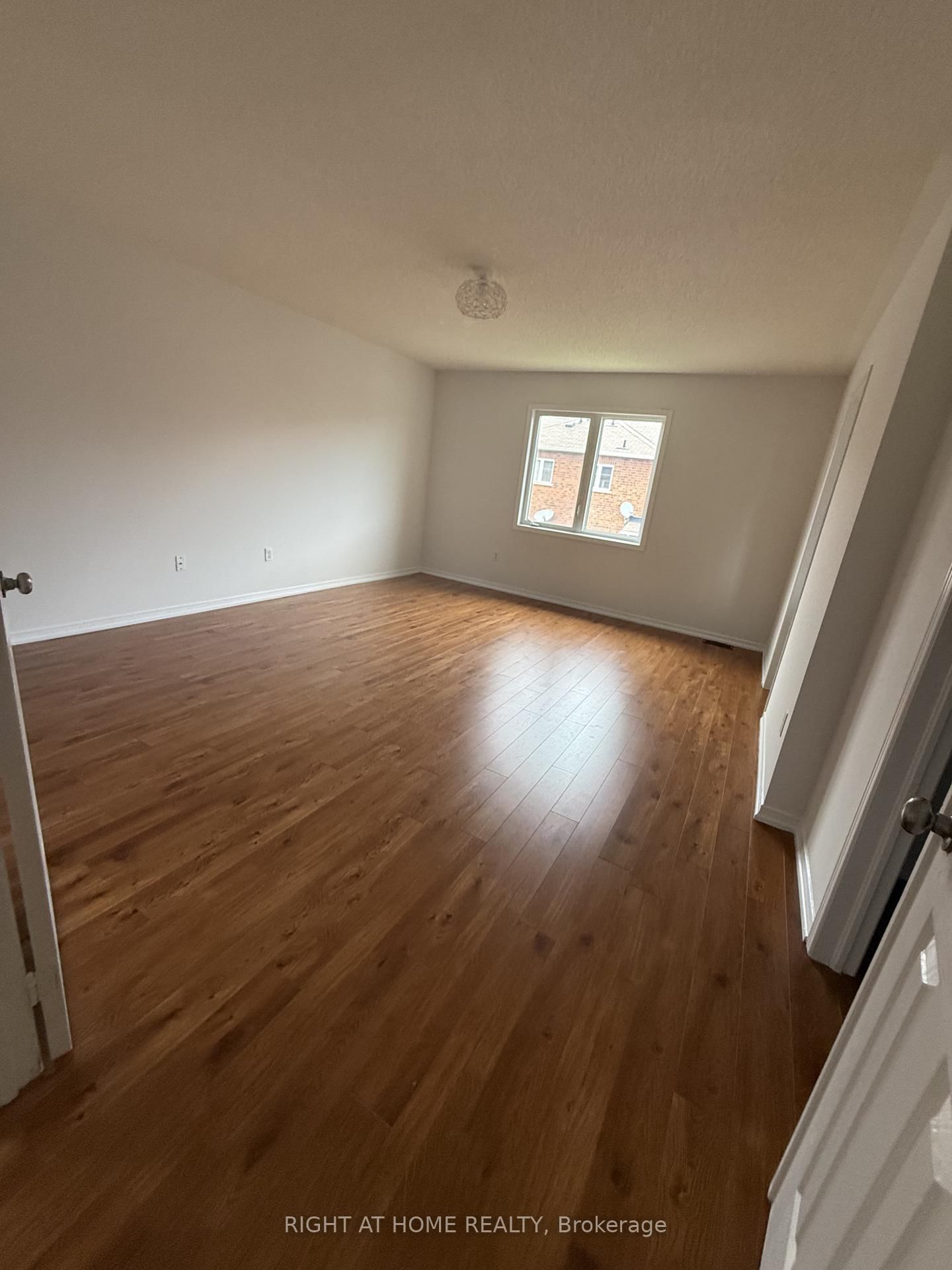 427 Chandler Crescent • Milton, ON photo 14