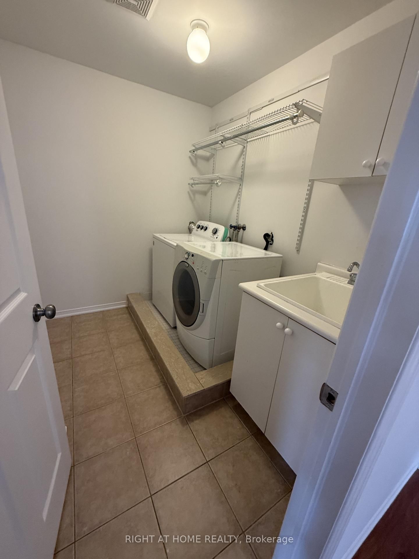 427 Chandler Crescent • Milton, ON photo 17