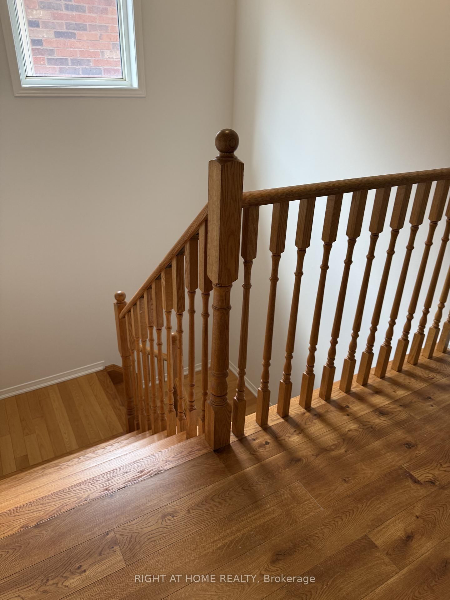 427 Chandler Crescent • Milton, ON photo 9
