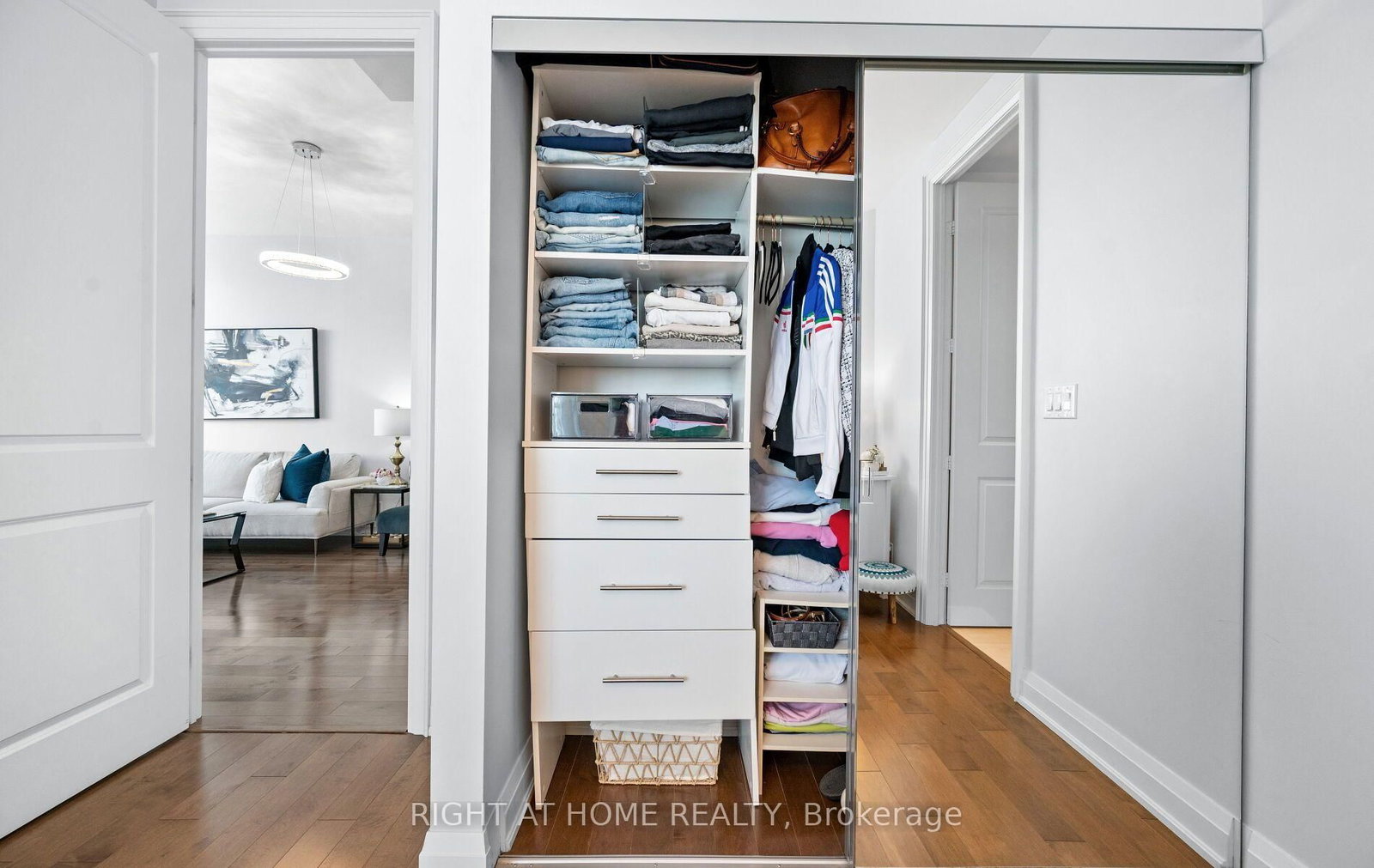 50 Absolute Avenue • #4902 LPH • Mississauga, ON photo 18