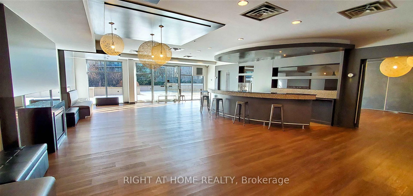 50 Absolute Avenue • #4902 LPH • Mississauga, ON photo 29