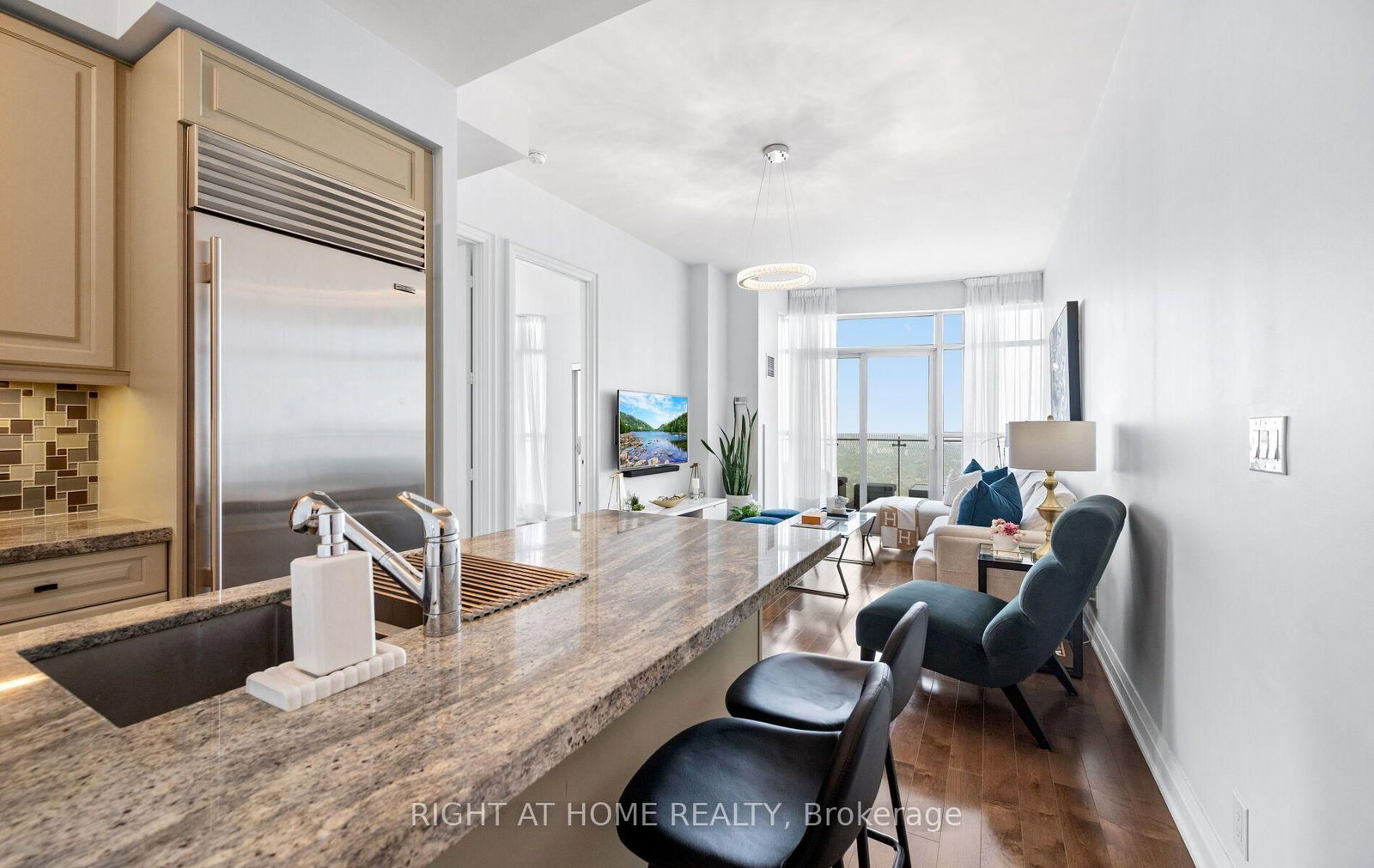 50 Absolute Avenue • #4902 LPH • Mississauga, ON photo 9