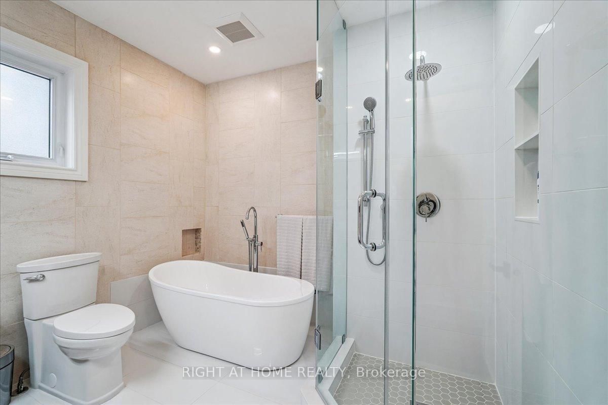 2090 Stonehouse Crescent • Mississauga, ON photo 10