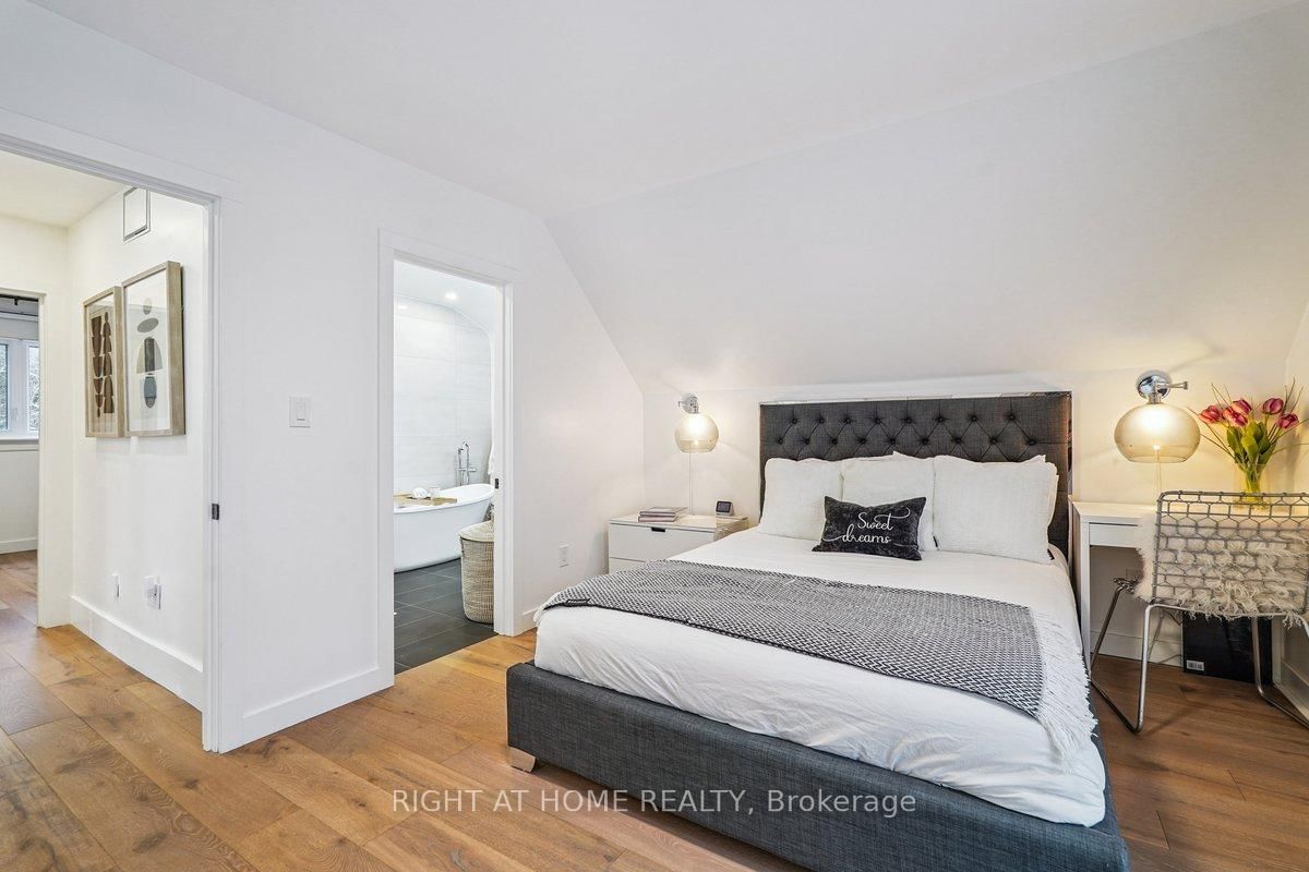2090 Stonehouse Crescent • Mississauga, ON photo 14