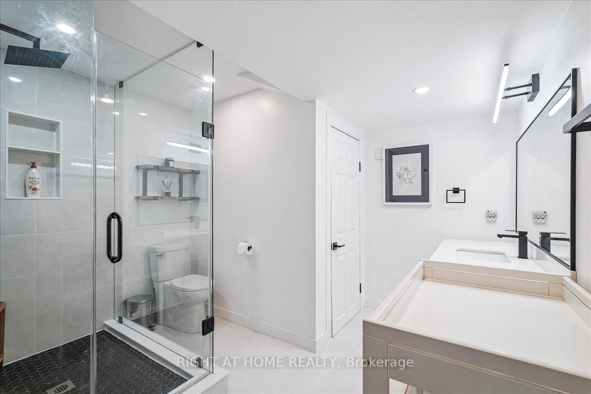 2090 Stonehouse Crescent • Mississauga, ON photo 22