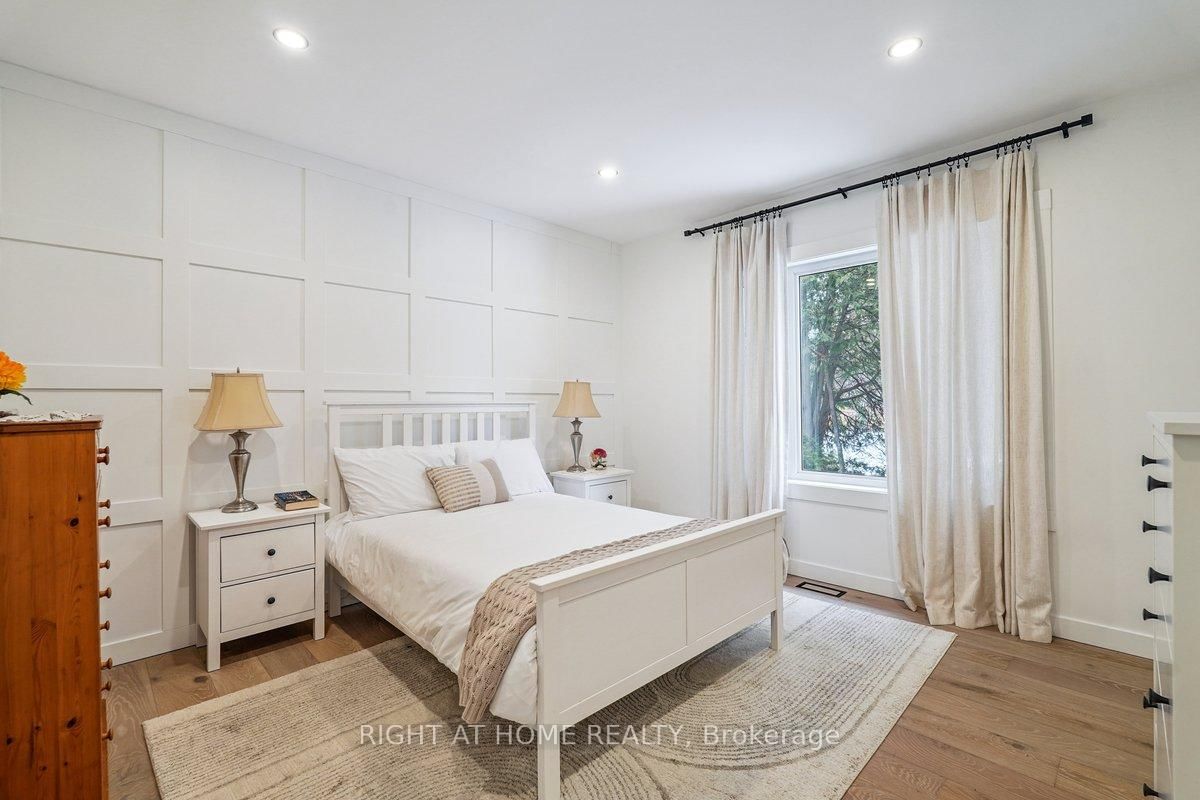 2090 Stonehouse Crescent • Mississauga, ON photo 9