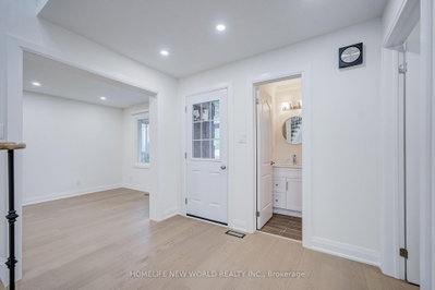 199 Harrowsmith Drive W • Mississauga, ON photo 5