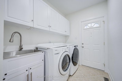 199 Harrowsmith Drive W • Mississauga, ON photo 9