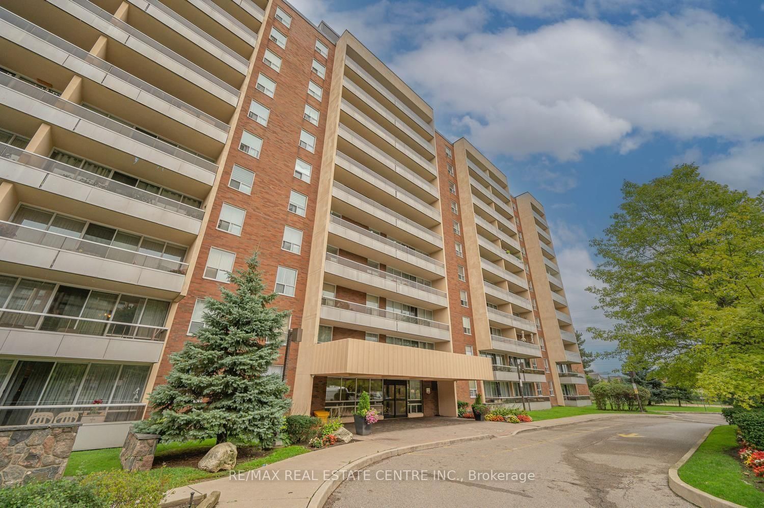 25 Four Winds Drive • #603 • Toronto, ON photo 8