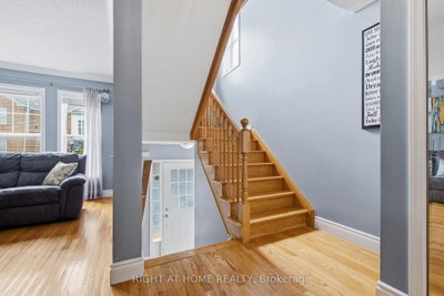 85 Seed House Lane • Halton Hills, ON photo 6