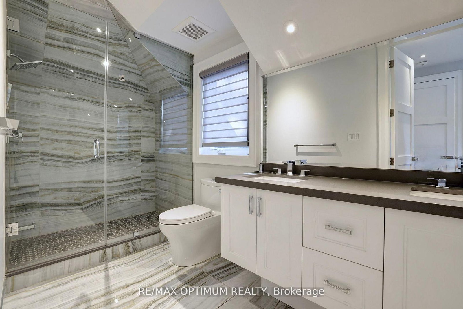 26 Pioneer Dr, Mississauga, view 35