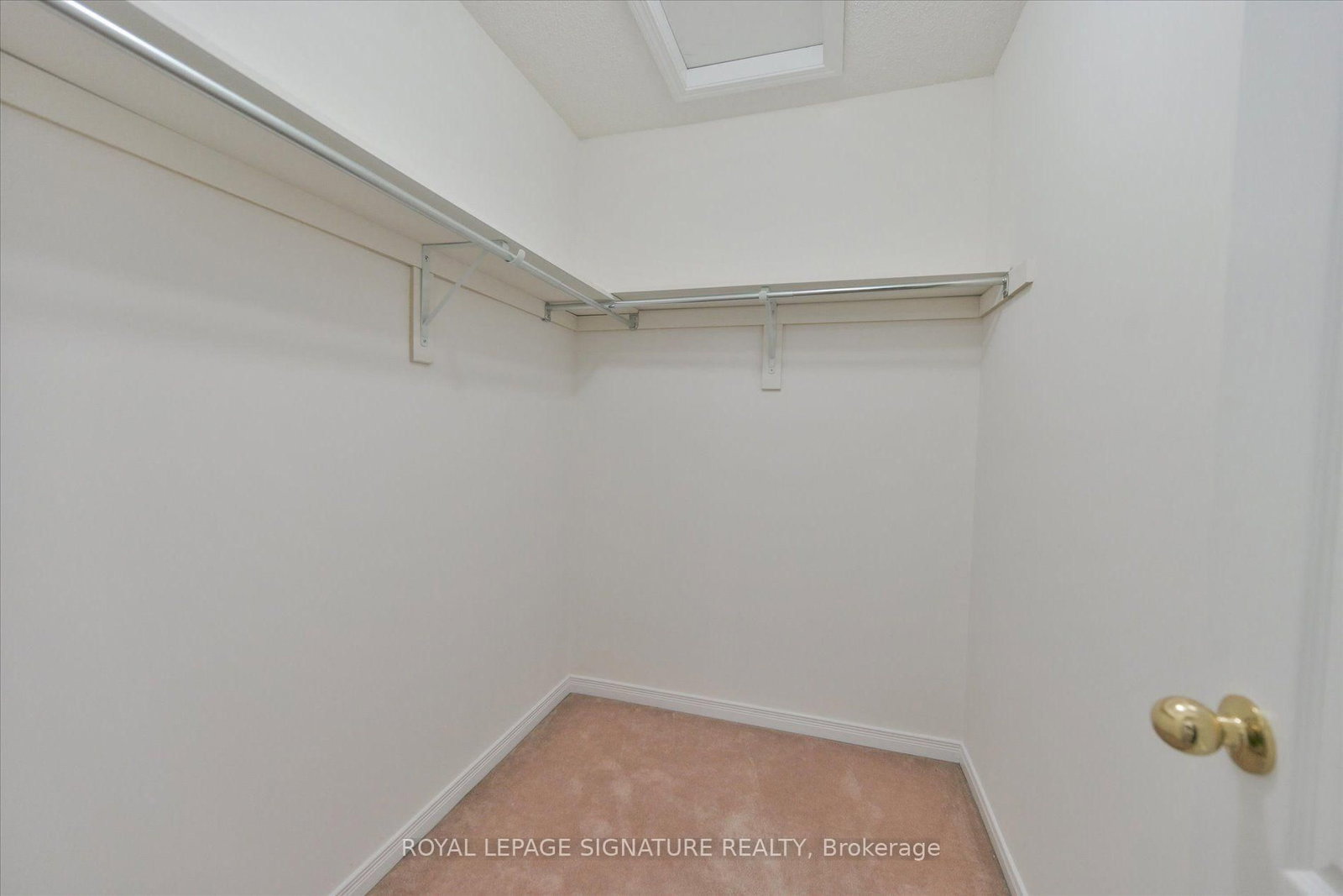 587 Candlestick Circ, Mississauga, view 13