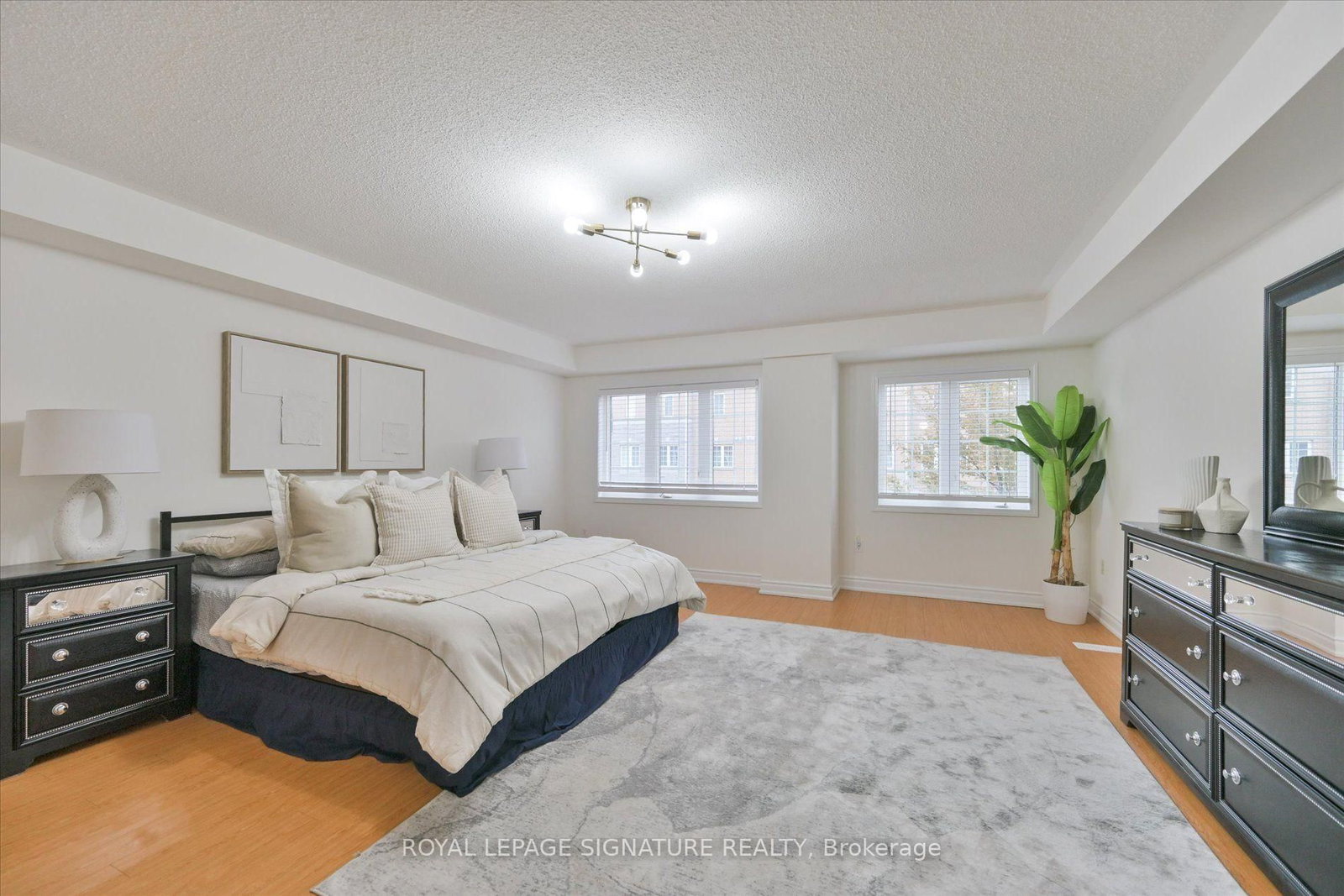 587 Candlestick Circ, Mississauga, view 14