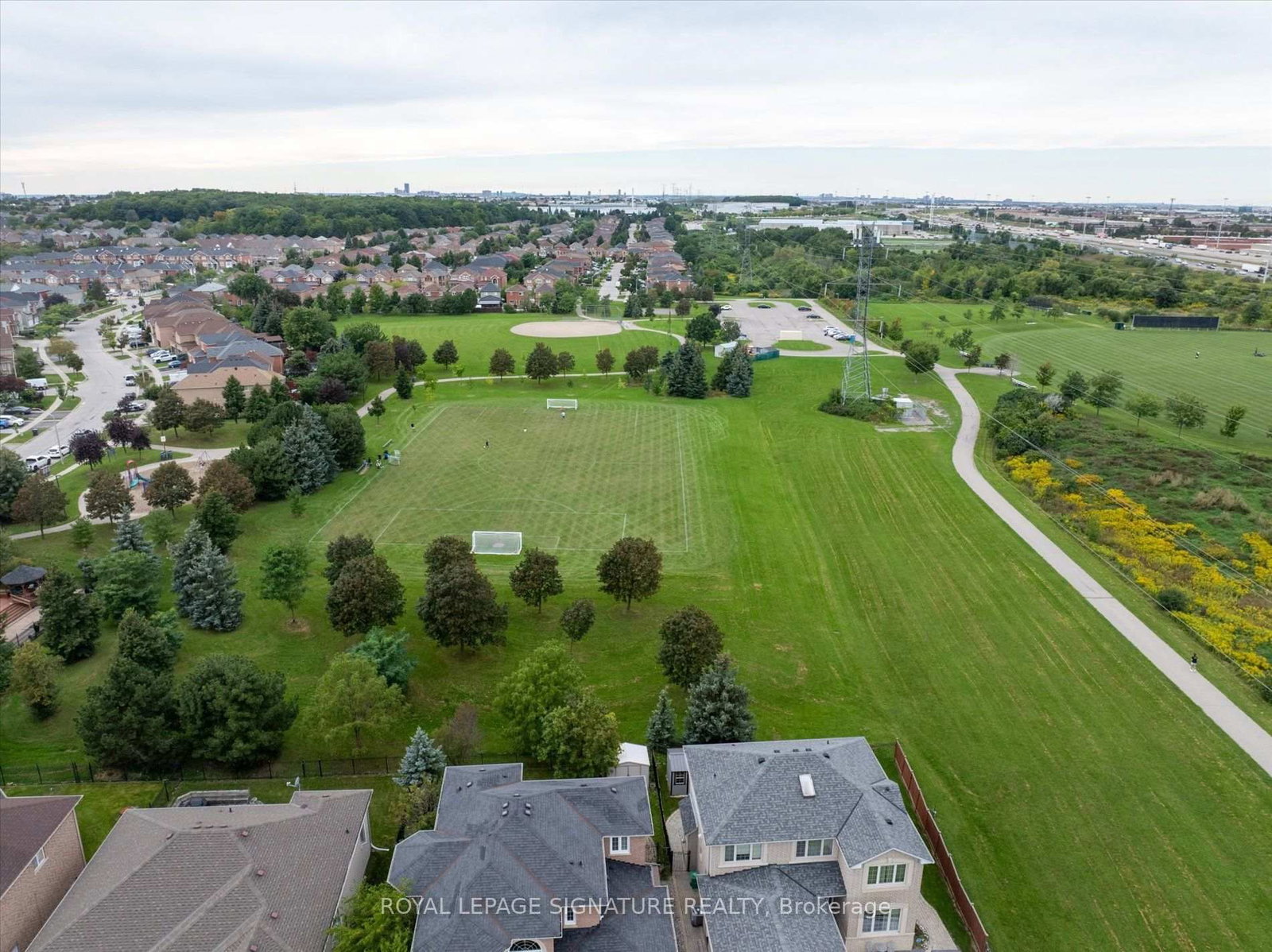 587 Candlestick Circ, Mississauga, view 25