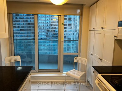 1205 - 1 Elm Dr W - Photo 1