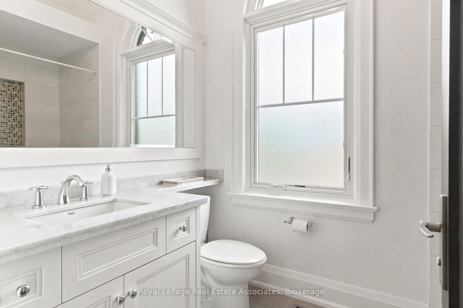 32 Jopling Avenue N • Toronto, ON photo 36