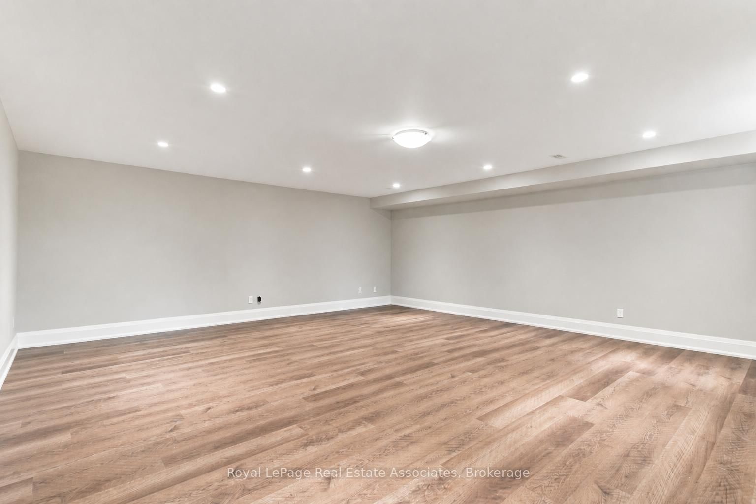 32 Jopling Avenue N • Toronto, ON photo 40