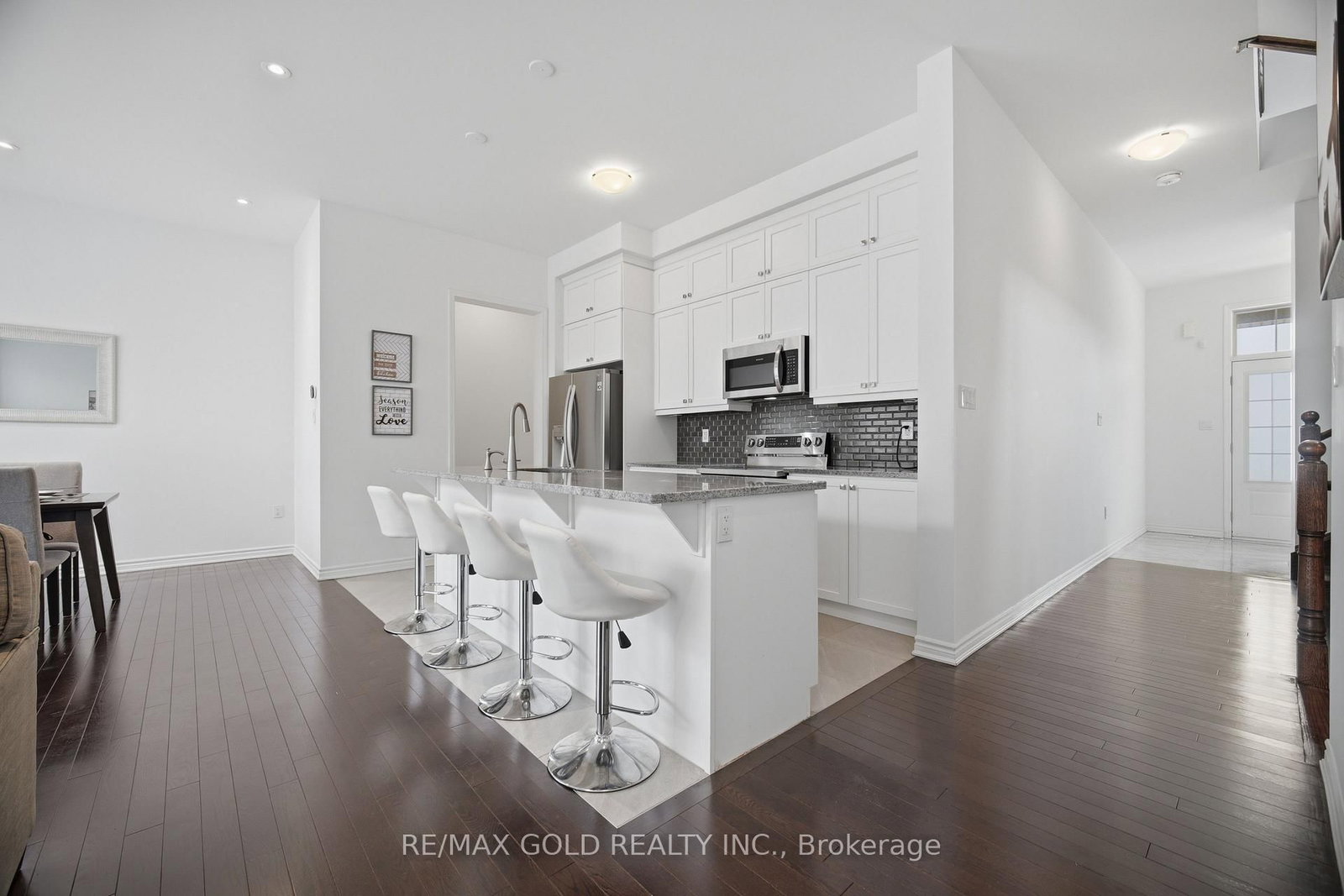 526 Kennedy Circle W • Milton, ON photo 16