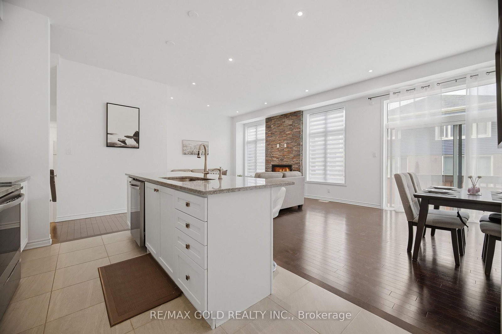 526 Kennedy Circle W • Milton, ON photo 18