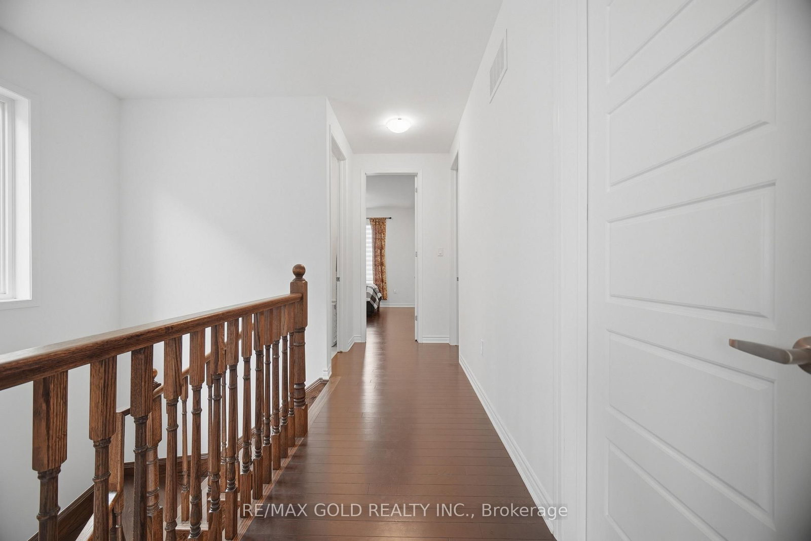 526 Kennedy Circle W • Milton, ON photo 26