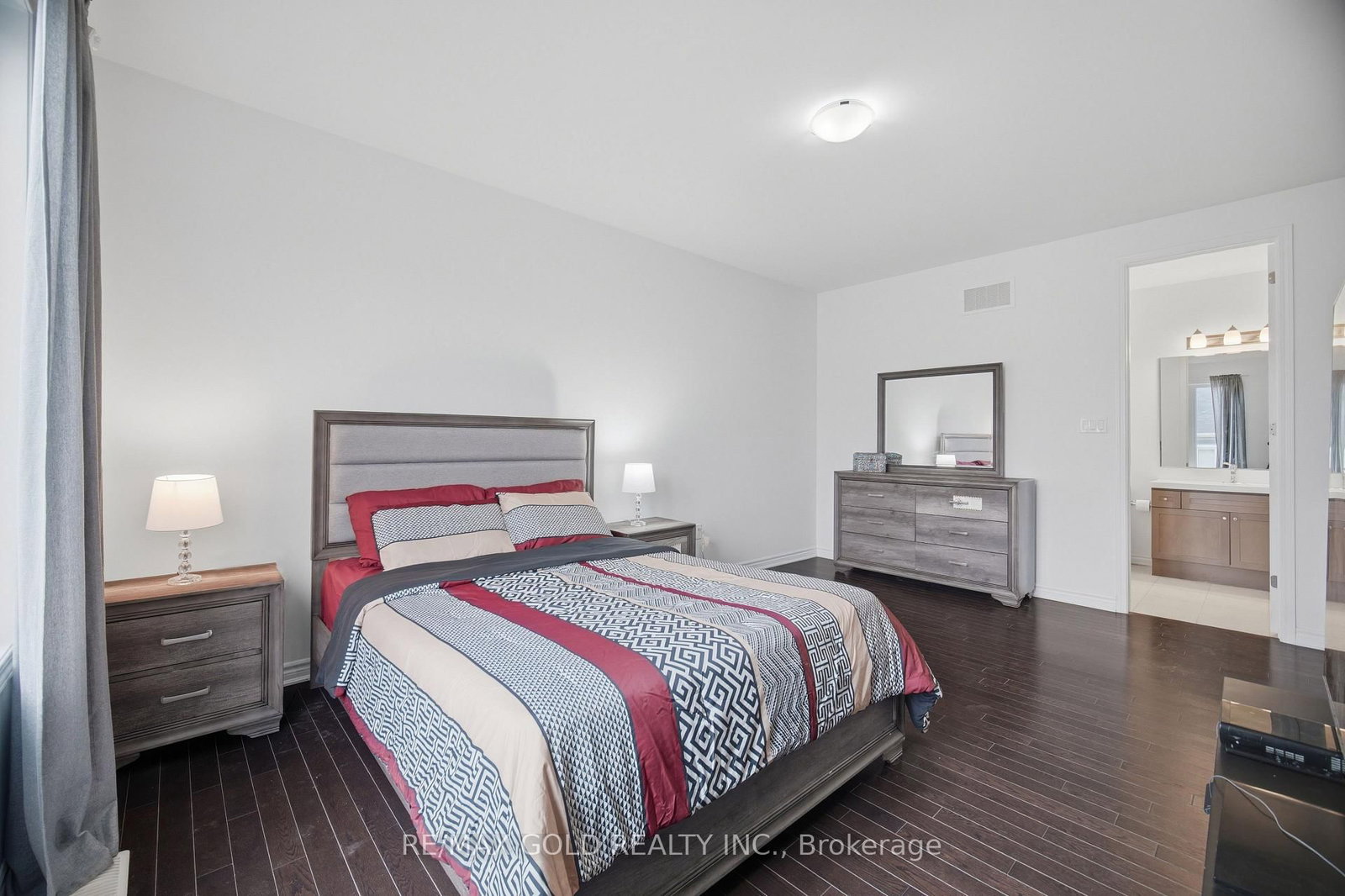 526 Kennedy Circle W • Milton, ON photo 29
