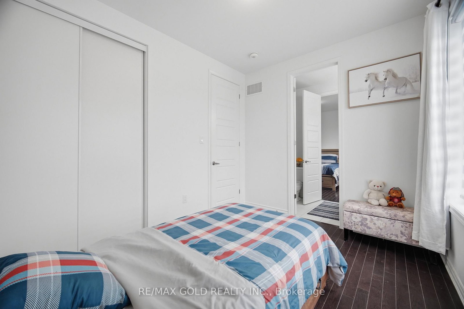 526 Kennedy Circle W • Milton, ON photo 40