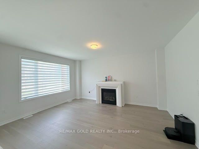 41 Tapscott Brampton,ON L7C 0Z4 — Photo 6