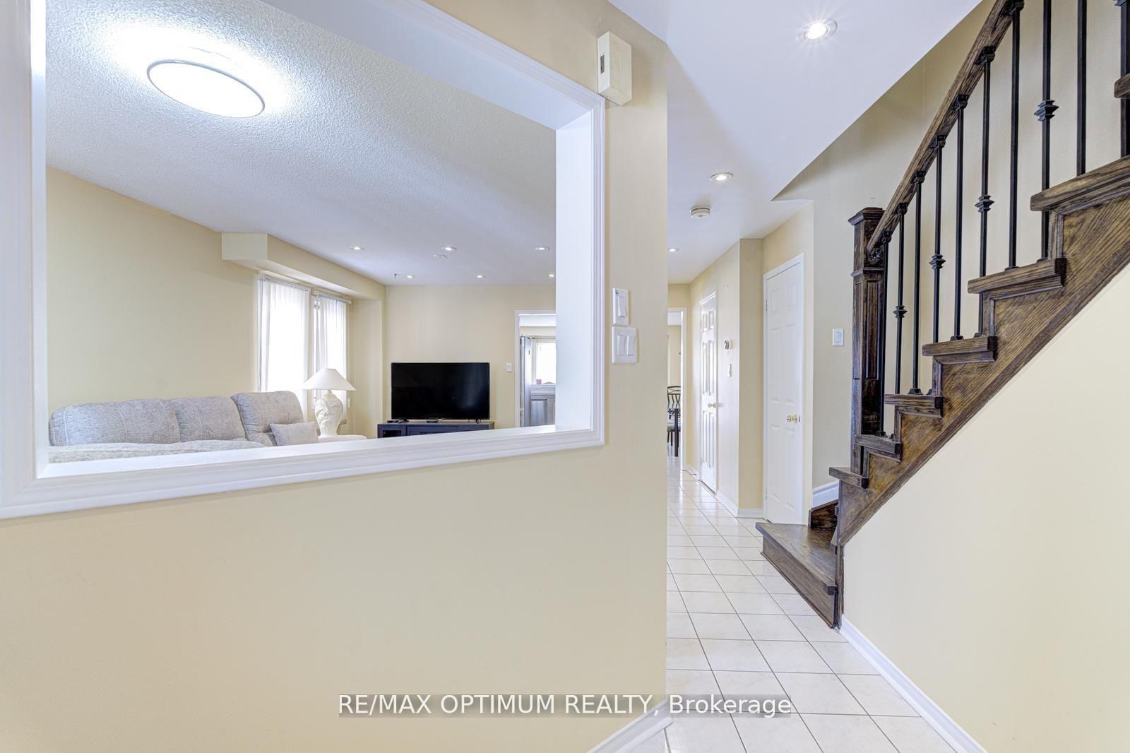 26 Tumbleweed Trail • Brampton, ON photo 5