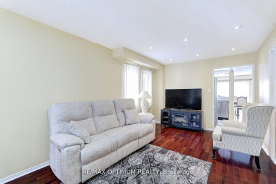 26 Tumbleweed Trail • Brampton, ON photo 8