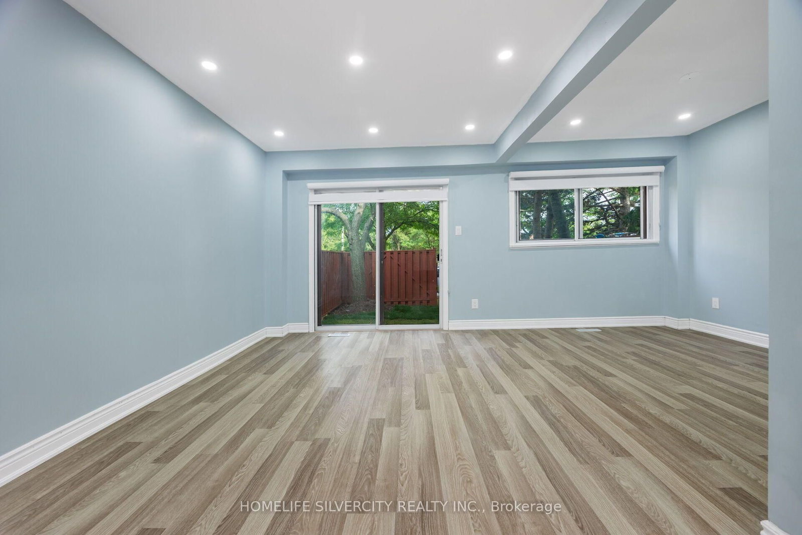 157 Fleetwood Crescent • Brampton, ON photo 5