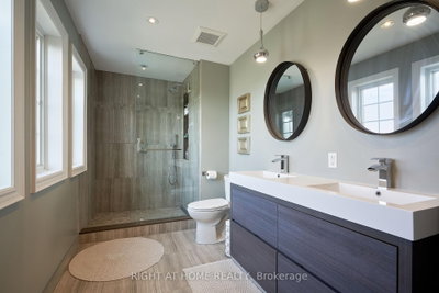 271 Richvale Brampton,ON L6Z 4W7 — Photo 17