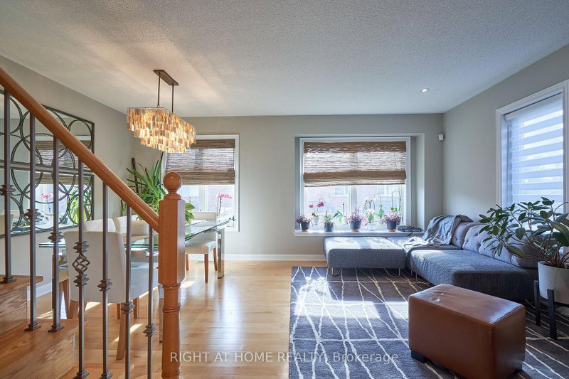 271 Richvale Brampton,ON L6Z 4W7 — Photo 5