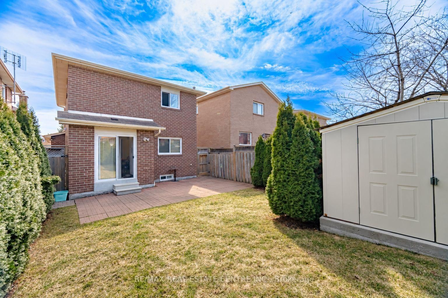 11 Sheringham Street • Brampton, ON photo 42