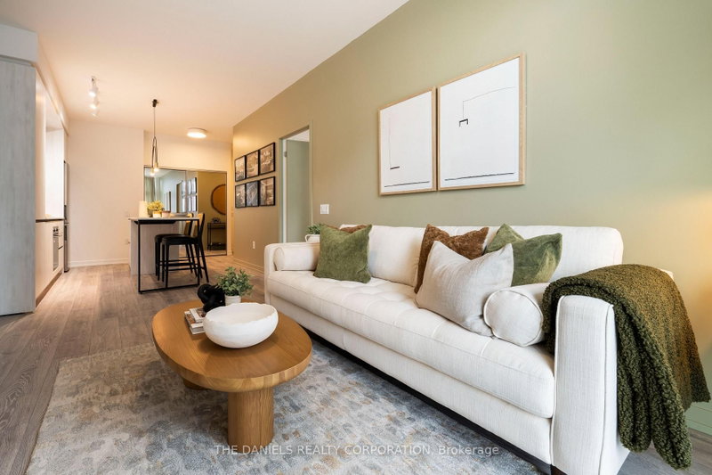 1008 - 2485 Eglinton Avenue W