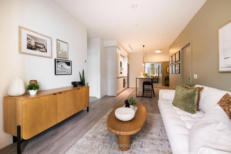 1008 - 2485 Eglinton Avenue W