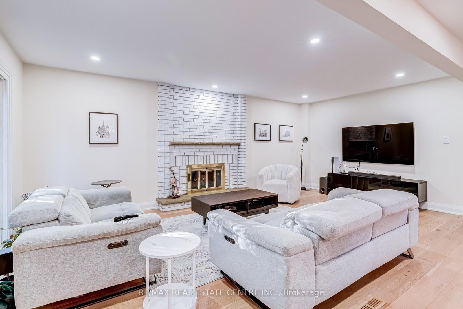 Upper Level - 167 Whitchurch Mews, Mississauga 4