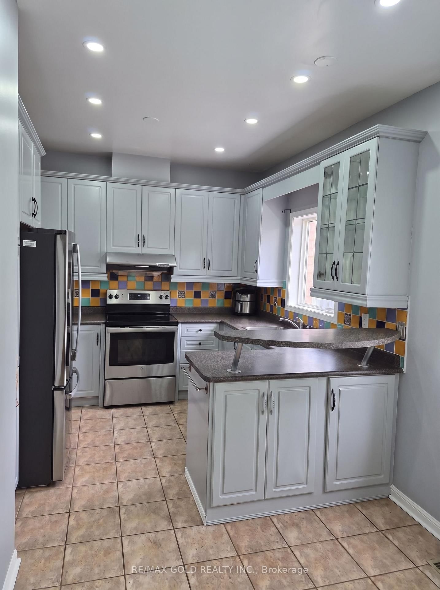 22 Blue Whale Boulevard • Brampton, ON photo 10