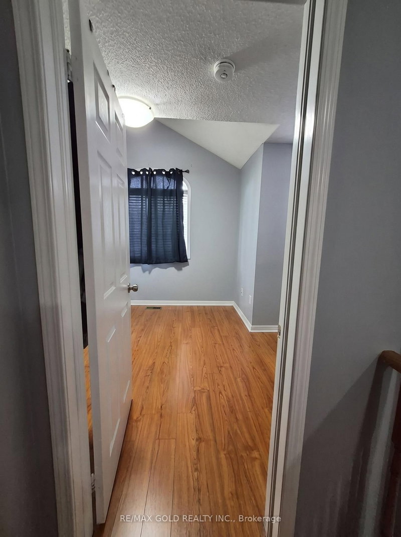 22 Blue Whale Brampton,ON L6R 2M2 — Photo 16