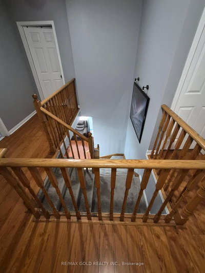 22 Blue Whale Boulevard • Brampton, ON photo 8