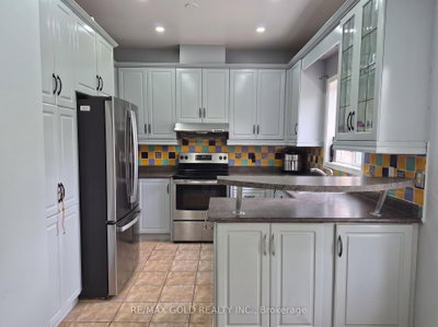 22 Blue Whale Boulevard • Brampton, ON photo 9