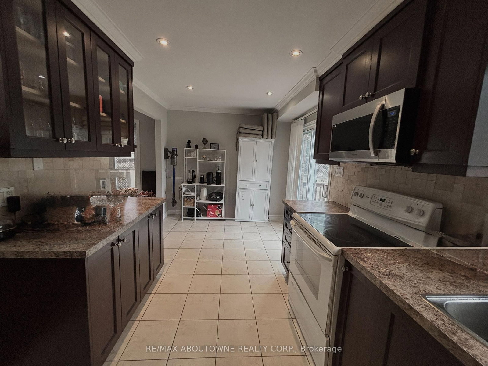 3072 Patrick Crescent • Mississauga, ON photo 10