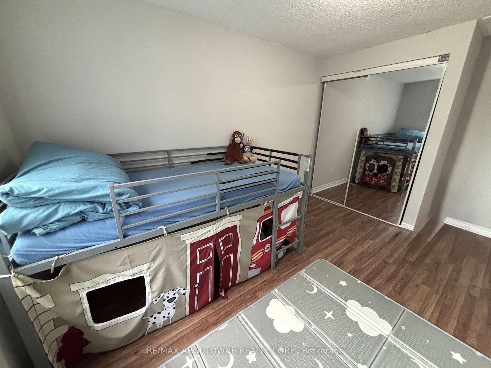 3072 Patrick Crescent • Mississauga, ON photo 17