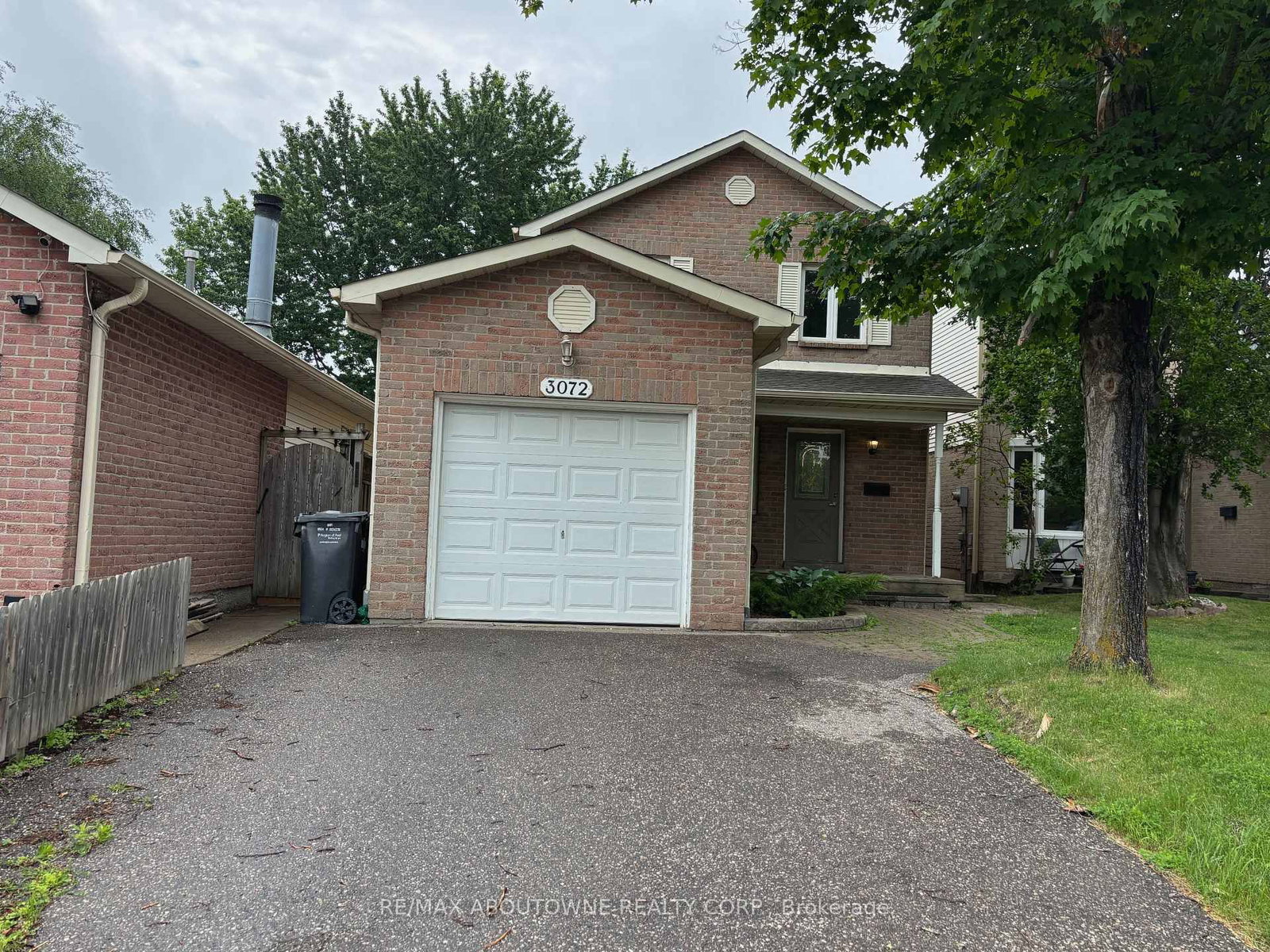 3072 Patrick Crescent • Mississauga, ON photo 3