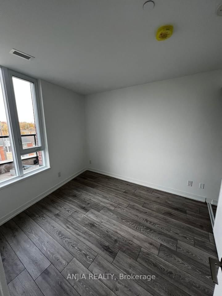 412 - 3100 Keele Street
