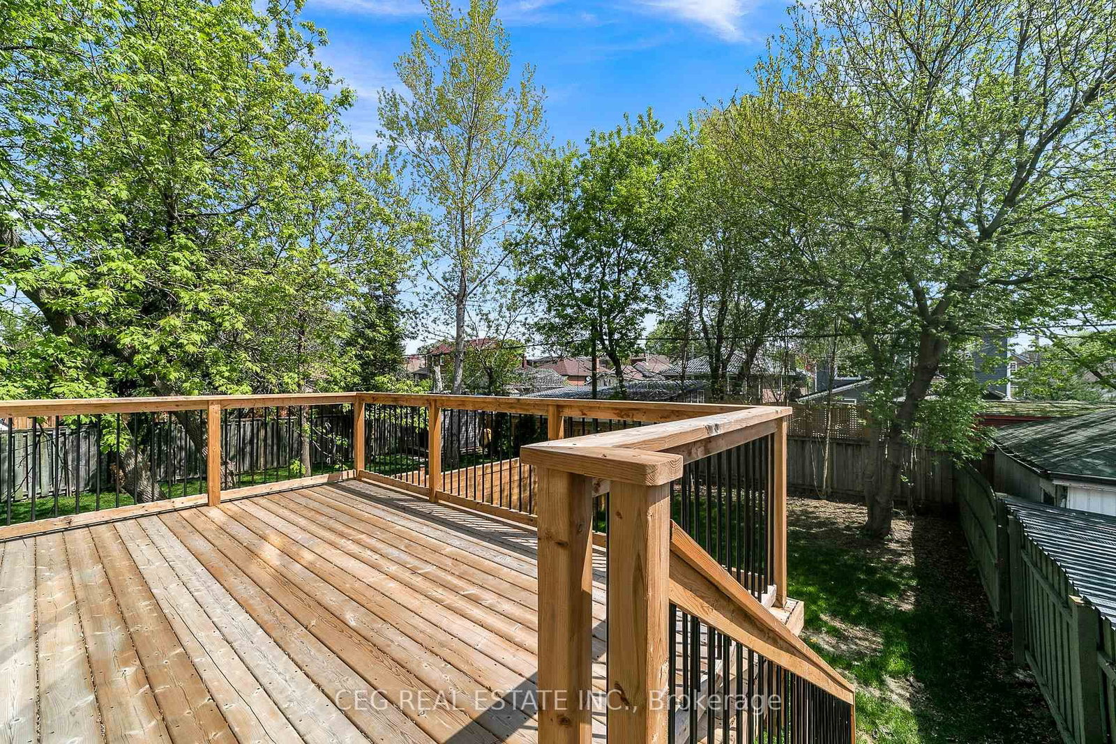 21 Sixteenth Street • Toronto, ON photo 20