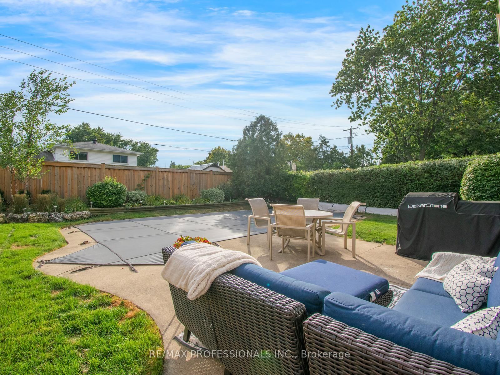 652 Meadow Lane • Burlington, ON photo 36