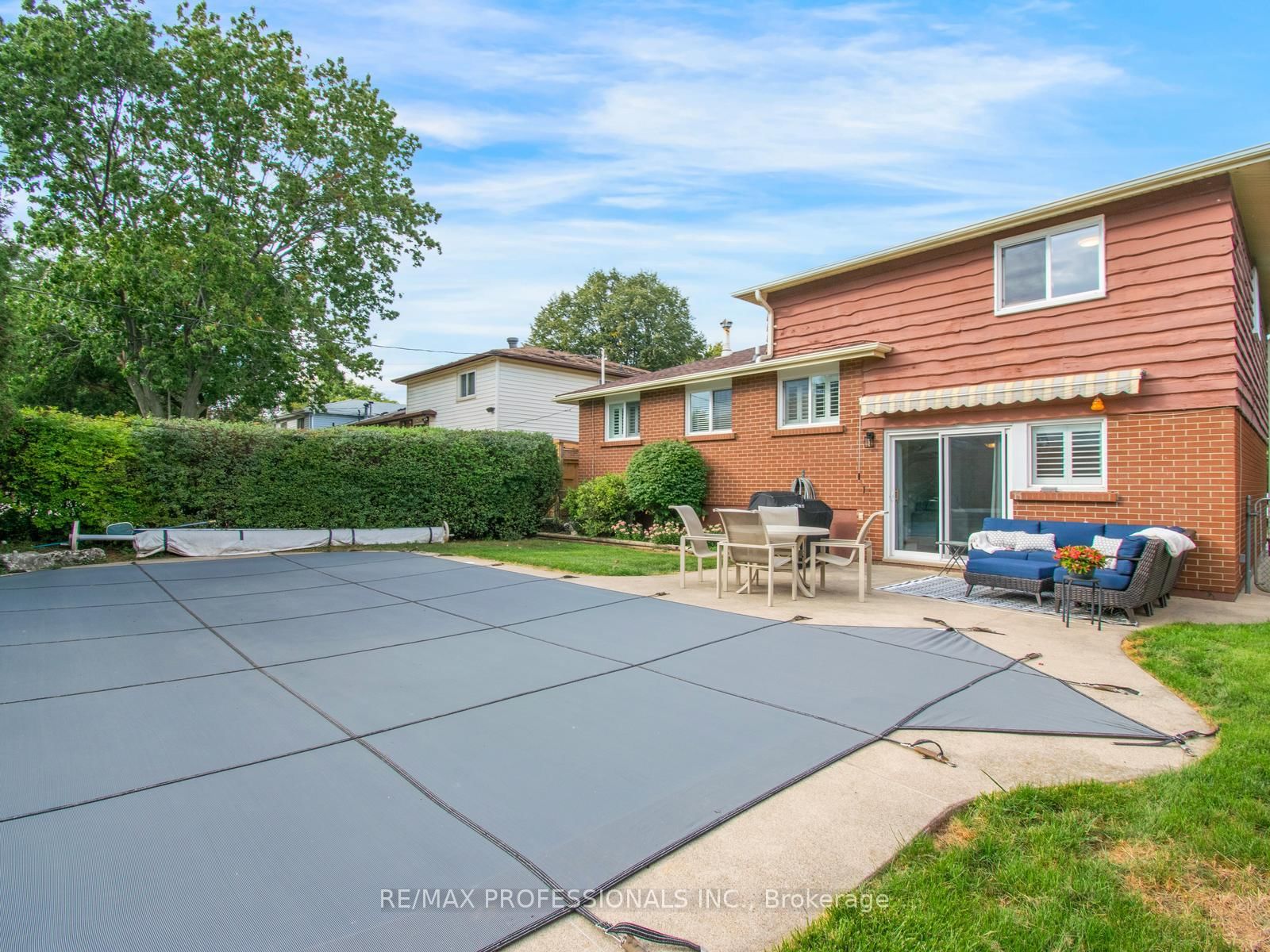 652 Meadow Lane • Burlington, ON photo 37