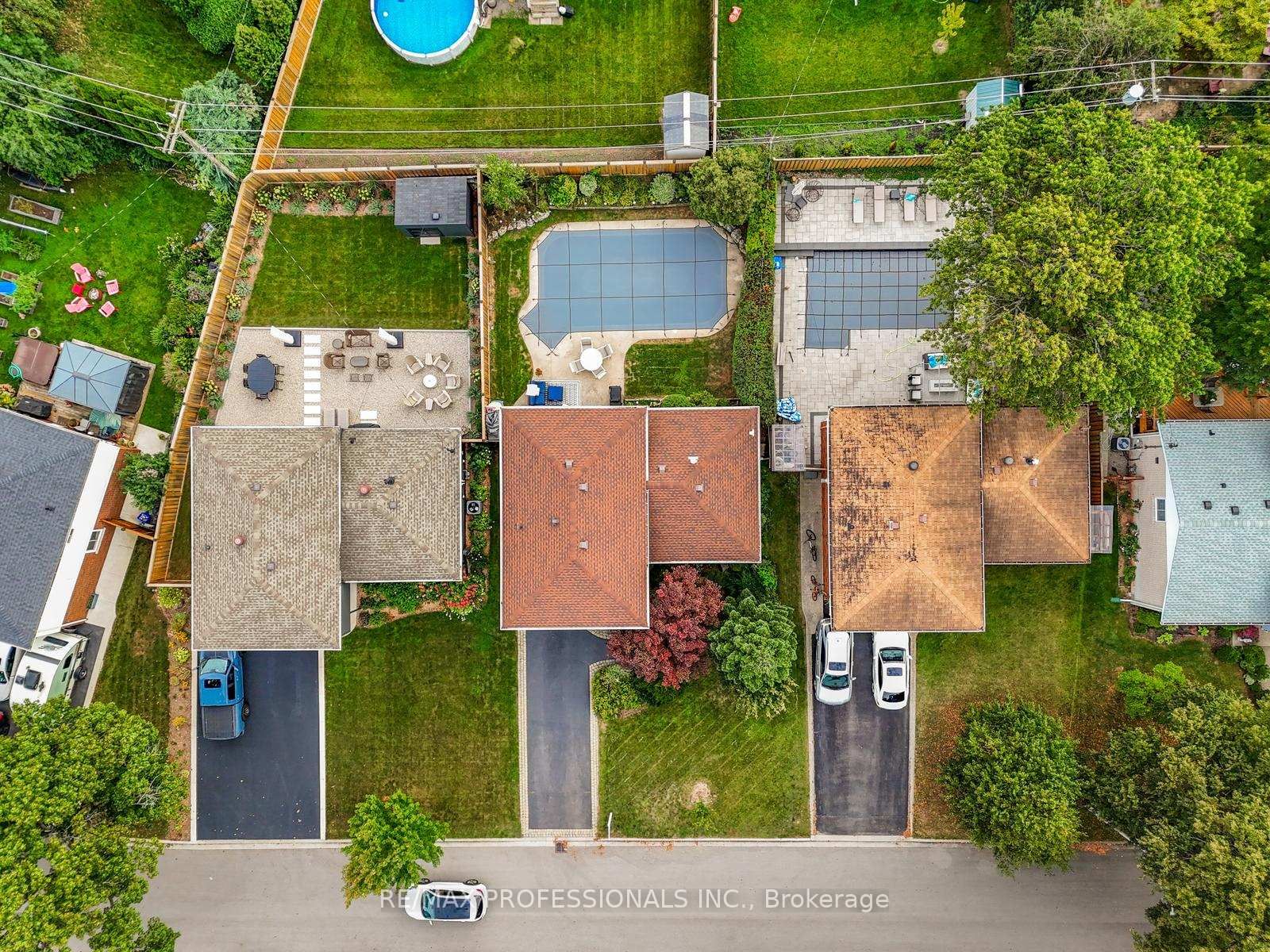 652 Meadow Lane • Burlington, ON photo 40